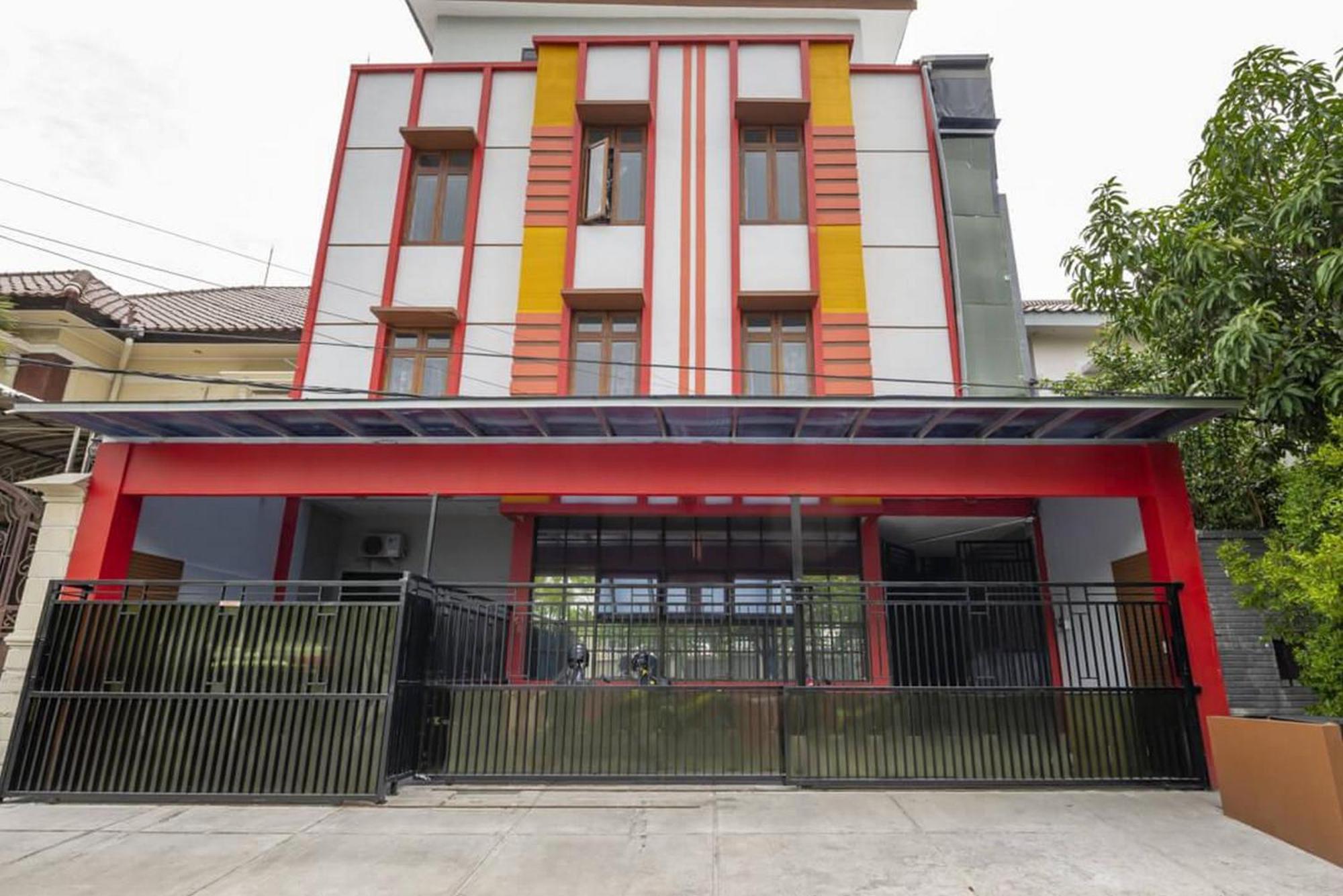 Reddoorz @ Jemursari Surabaya 2 ภายนอก รูปภาพ